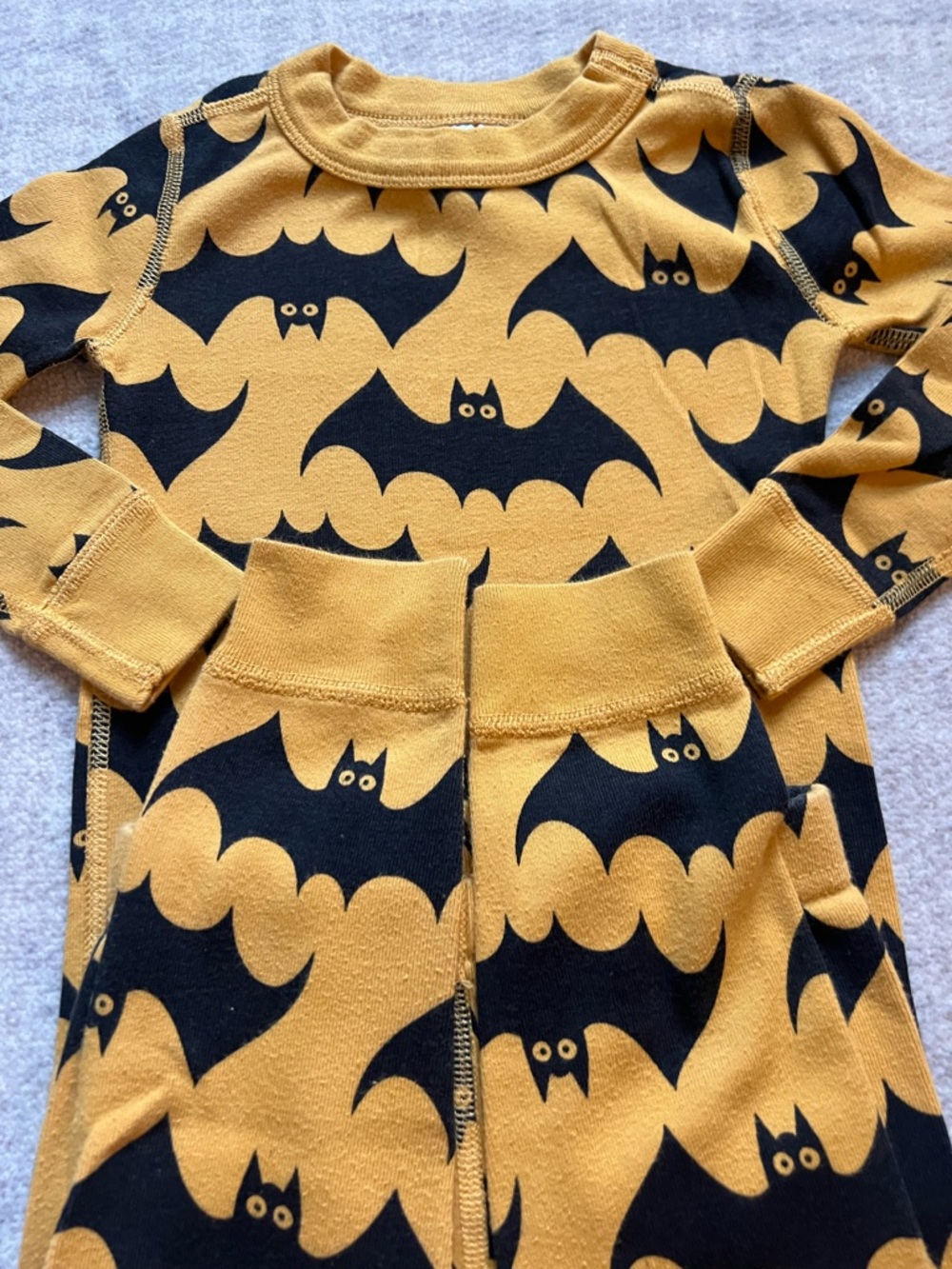 Hanna Andersson Halloween Bats Long Sleeved Pajama Set (3T) - Picture 4 of 5